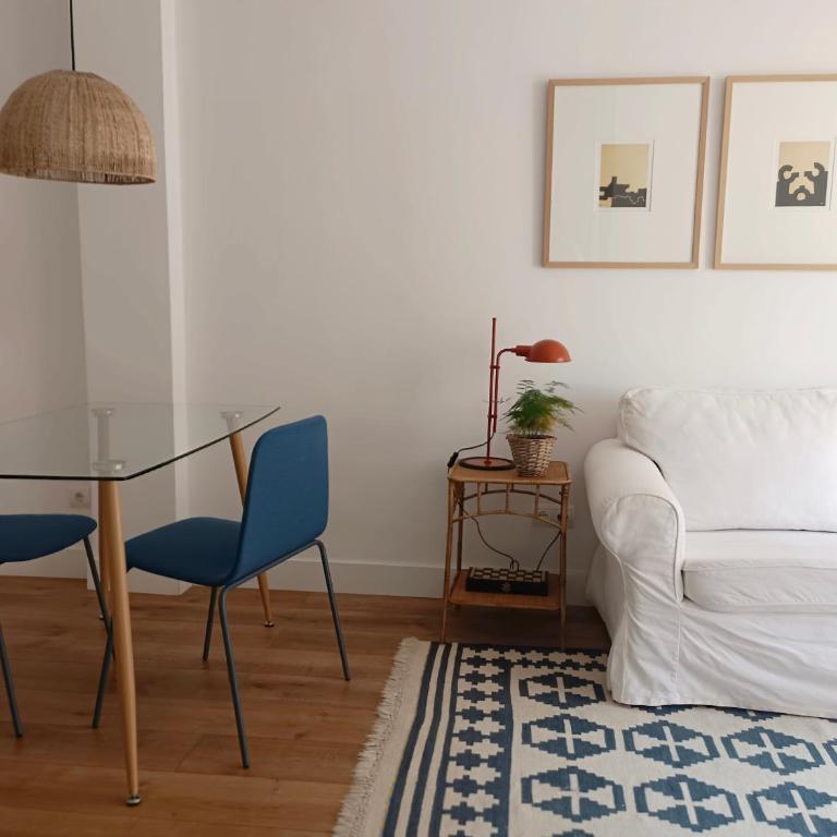 The Blasco House - One-Bedroom Apartment - 1