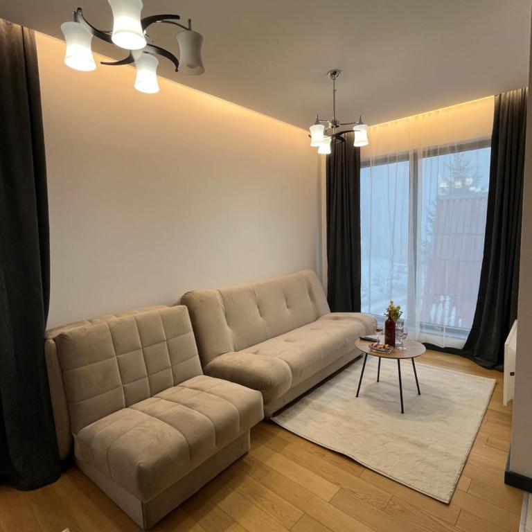Winter House - Studio - 2
