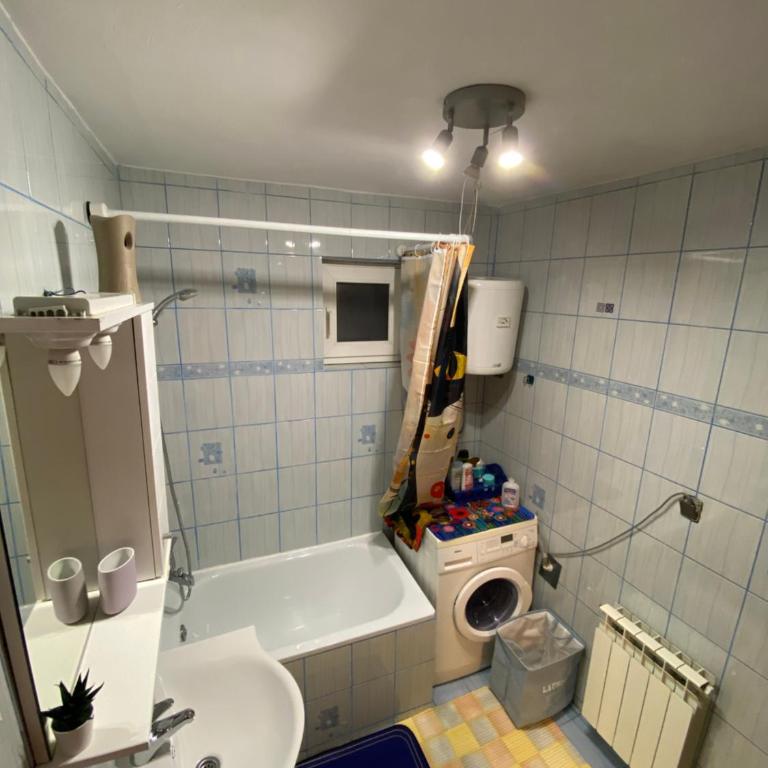 Cherry Hill Sarajevo - Apartman sa 2 Spavaće Sobe i Balkonom - 10