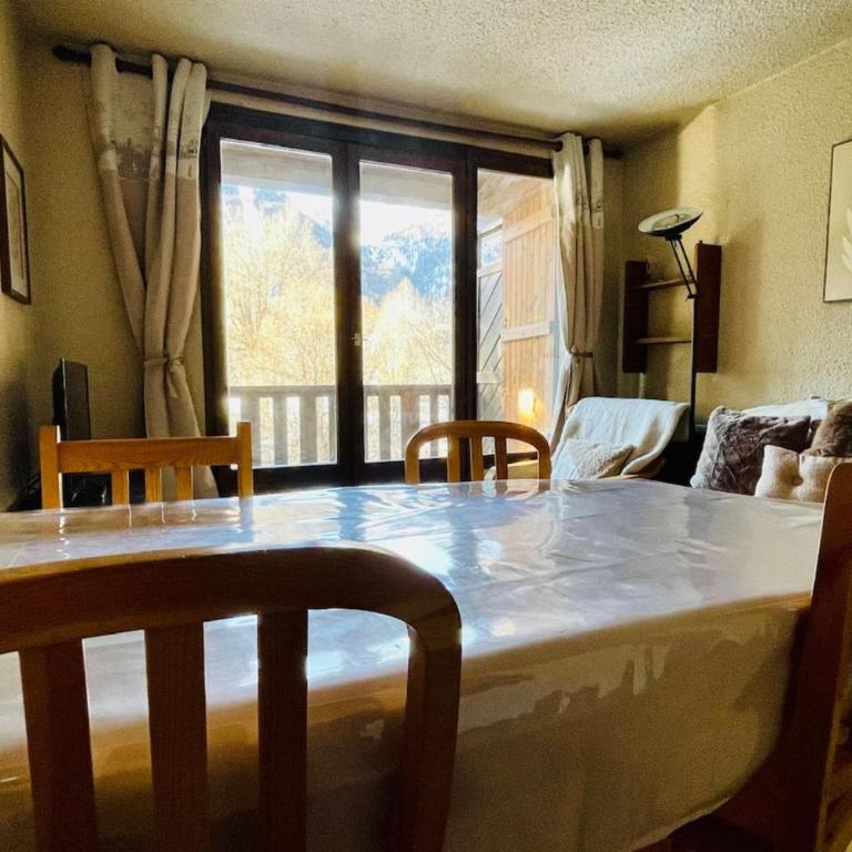 Charmant logement familial à La Salle-les-Alpes - Appartement - 4