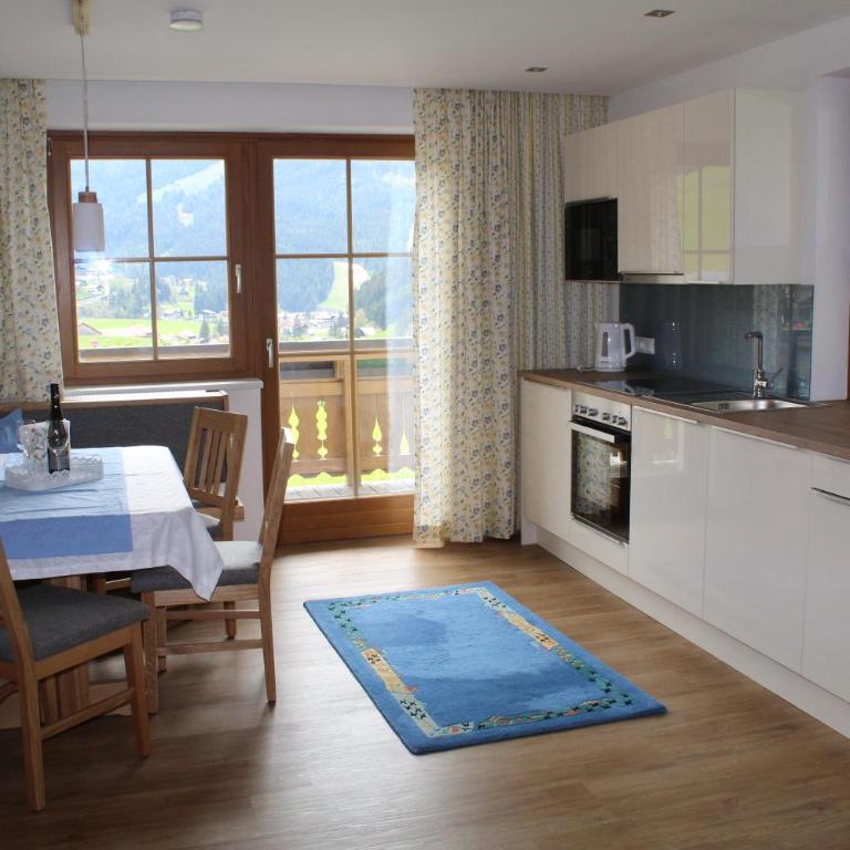 Haus Sonnwinkl - Apartment mit 2 Schlafzimmern und Bergblick - 8