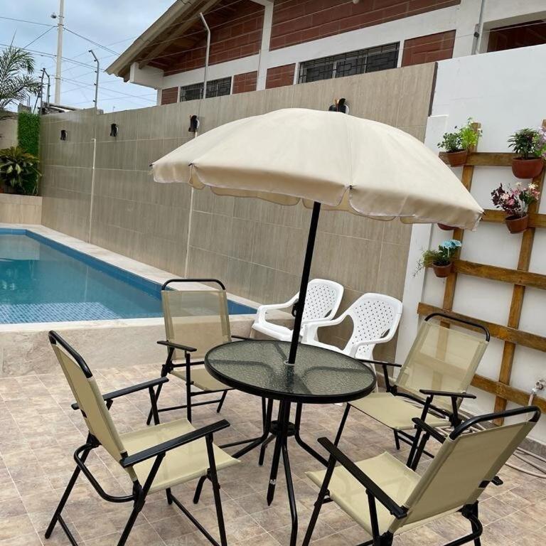 CASA AMPLIA CON PISCINA En SALINAS - Casa de 8 dormitorios - 15