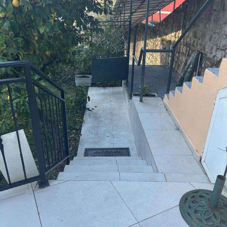 Villa Miramare , Dobrota seafront - Standard Studio - 16