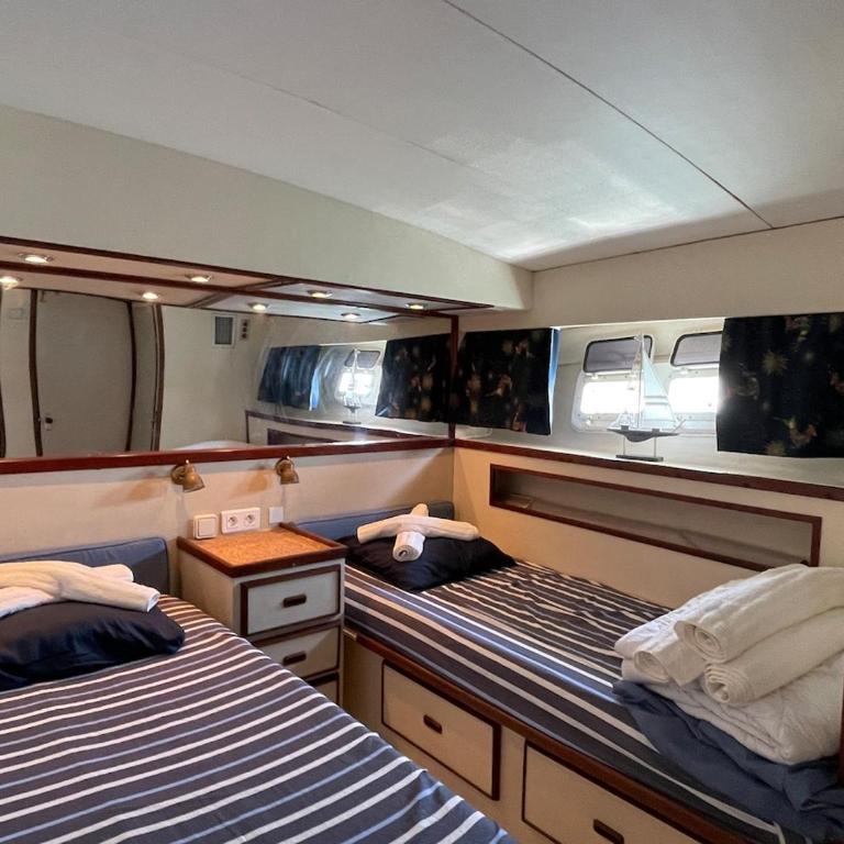 Entire boat Centre Port du Cap Agde - Mobile Home - 4