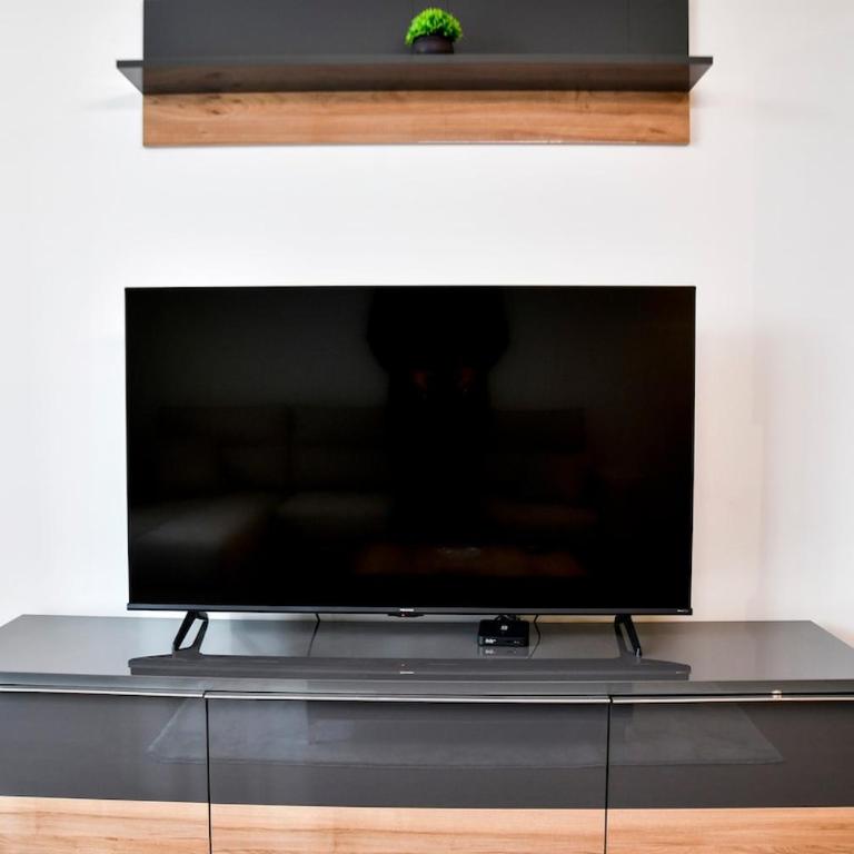 Lux Waterfront Charm 4 - Apartman sa 2 Spavaće Sobe - 5