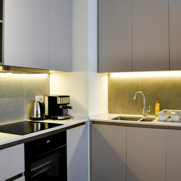 Lux Waterfront Charm 4 - Apartman sa 2 Spavaće Sobe - 11