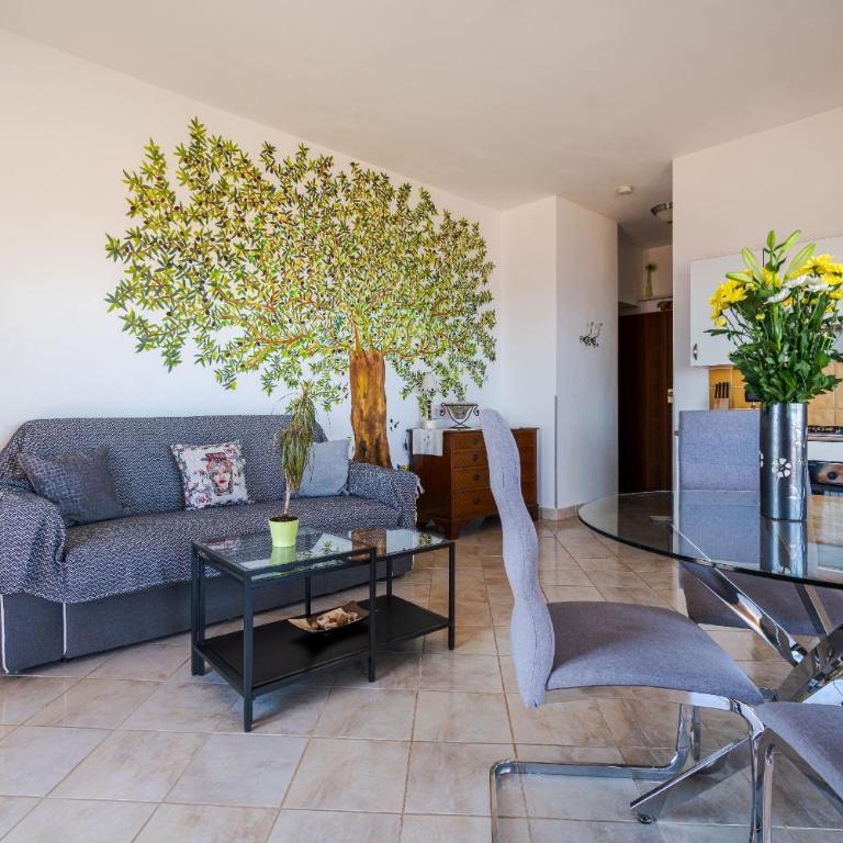 The Lemon Tree - One-Bedroom Apartment - 19