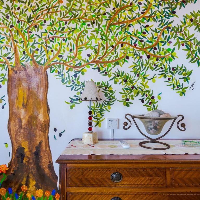 The Lemon Tree - One-Bedroom Apartment - 10
