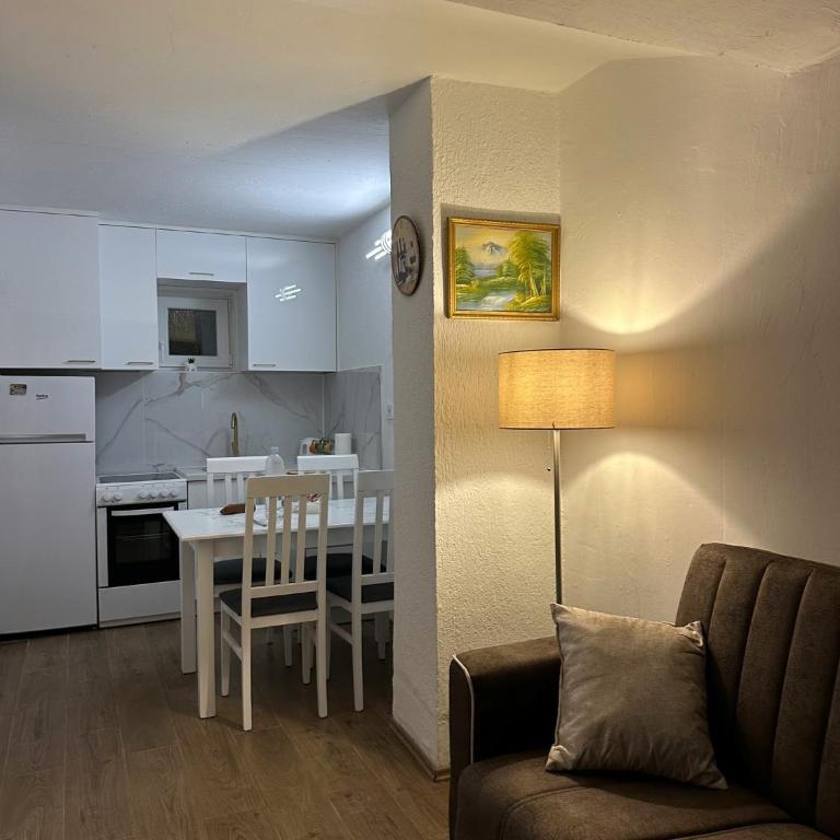 Apartman Budva Centar - Apartman sa 2 Spavaće Sobe - 6