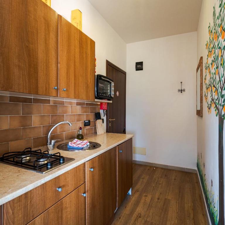 The Lemon Tree - Apartment with Balcony - 4