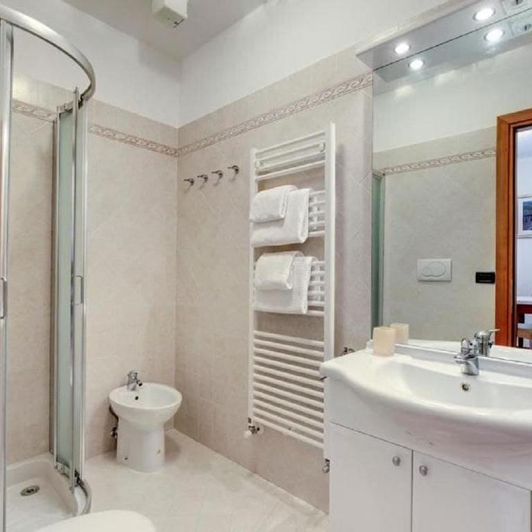 5 min away from Venice Biennale - One-Bedroom Apartment - 11