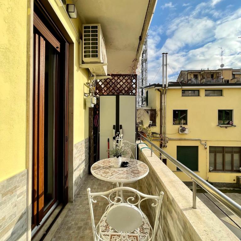 MilanHolidays - Two-Bedroom Apartment - 8
