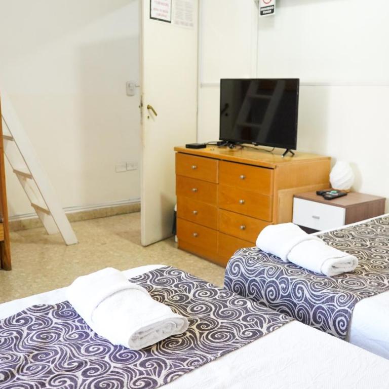 HOSTAL con terraza y parrilla en Palermo - Habitación cuádruple - 7