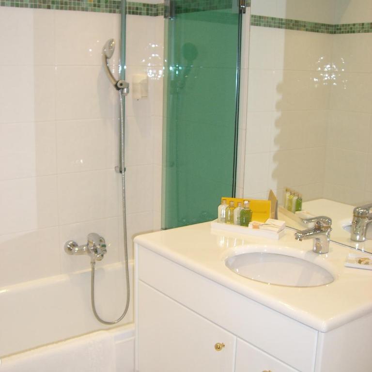Hotel Burgwald - Standard Doppelzimmer - 4