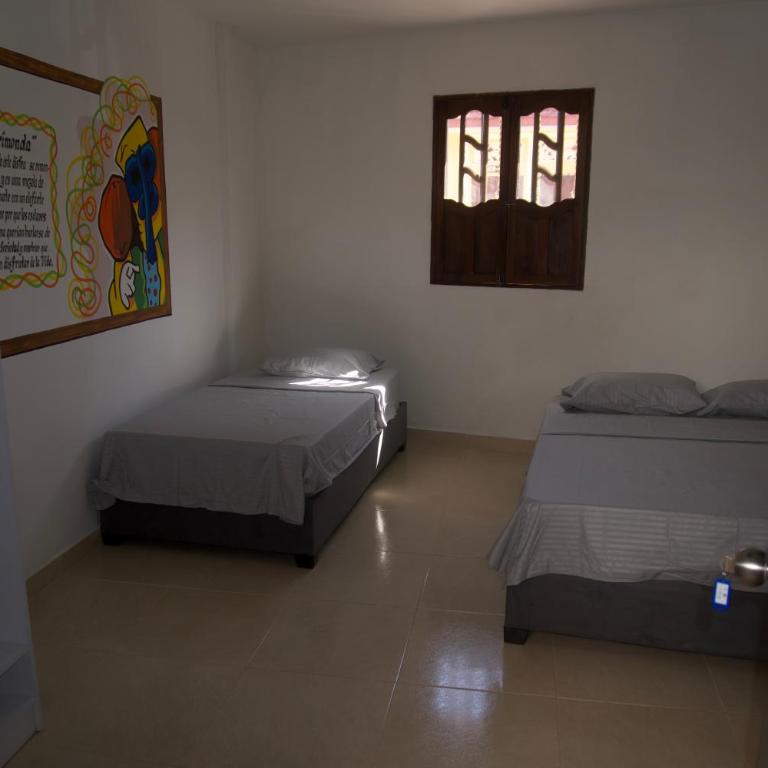 Hostal Barrio Abajo - Triple Room with Private Bathroom - 14
