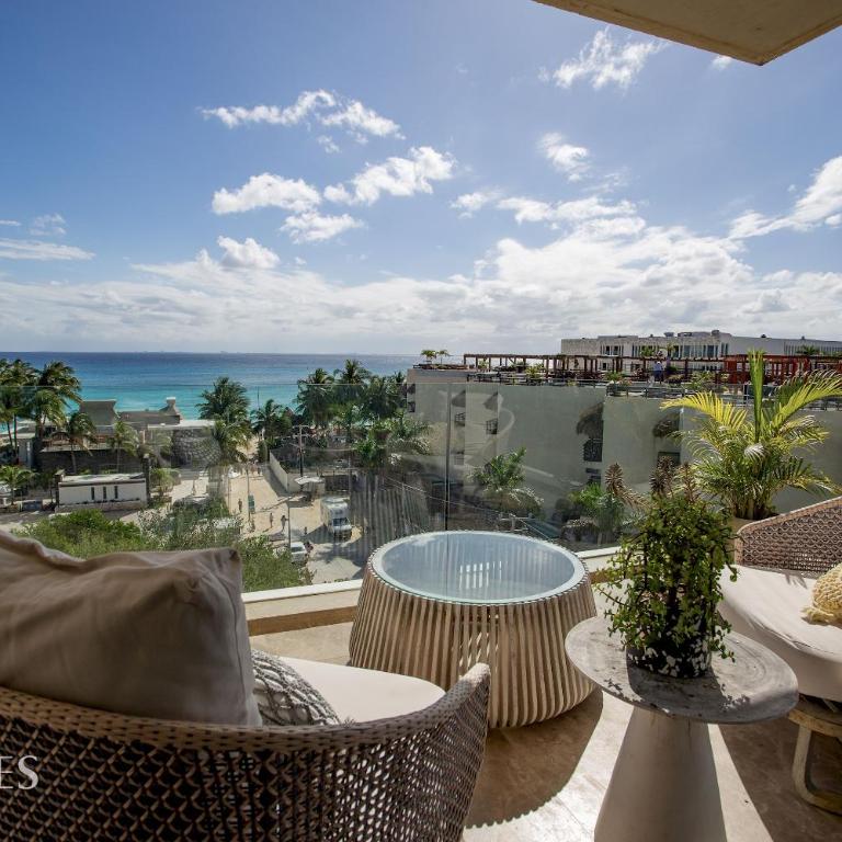 Oceanview PH | Private Rooftop & Jacuzzi - Three-Bedroom Apartment - 1