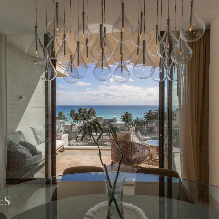 Oceanview PH | Private Rooftop & Jacuzzi - Three-Bedroom Apartment - 12