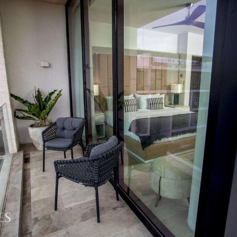 Oceanview PH | Private Rooftop & Jacuzzi - Three-Bedroom Apartment - 17
