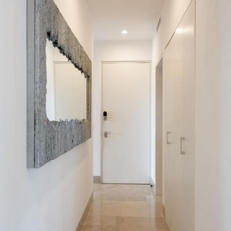 Oceanview PH | Private Rooftop & Jacuzzi - Three-Bedroom Apartment - 21