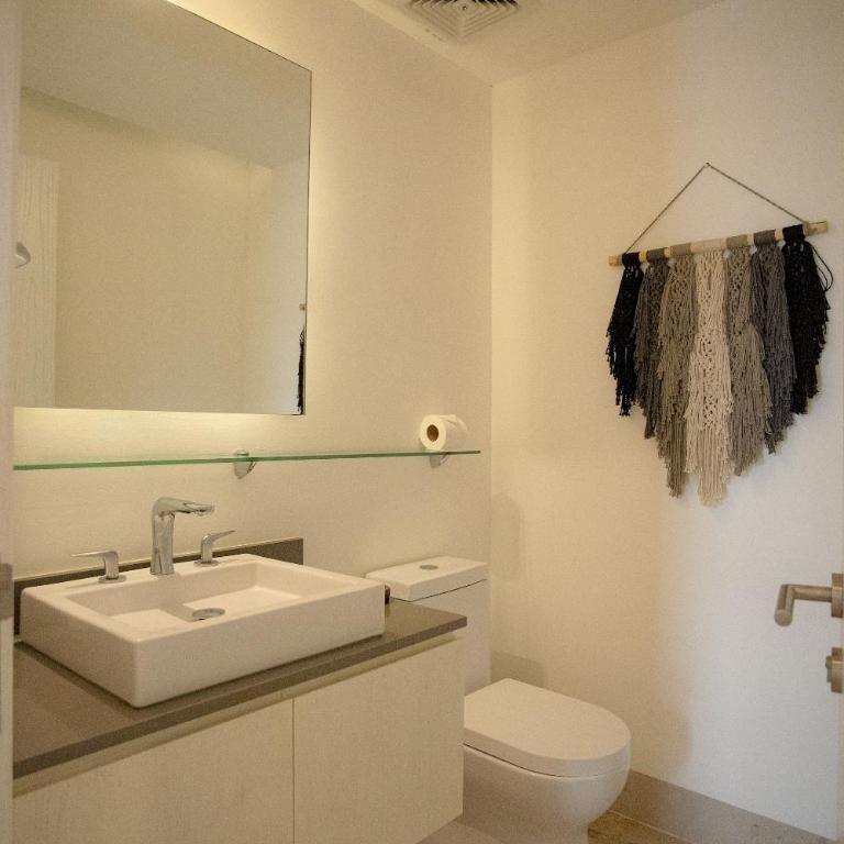 Oceanview PH | Private Rooftop & Jacuzzi - Three-Bedroom Apartment - 22