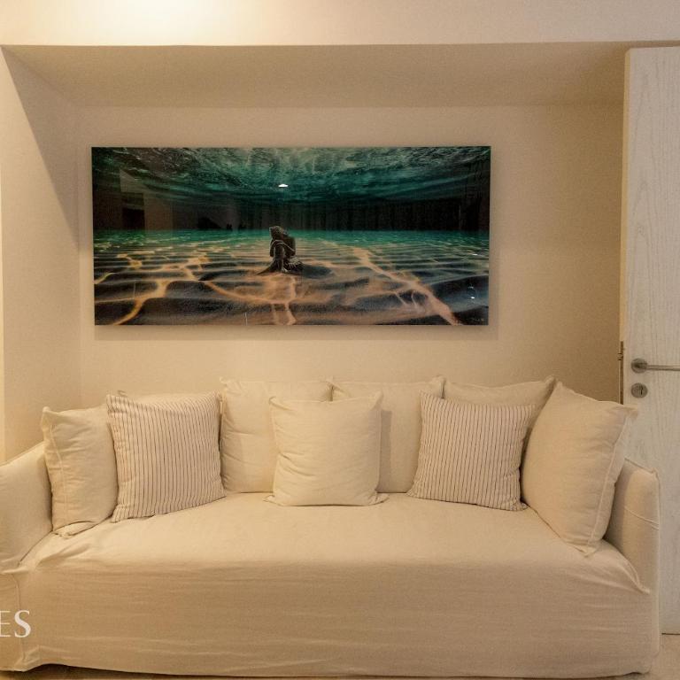 Oceanview PH | Private Rooftop & Jacuzzi - Three-Bedroom Apartment - 26