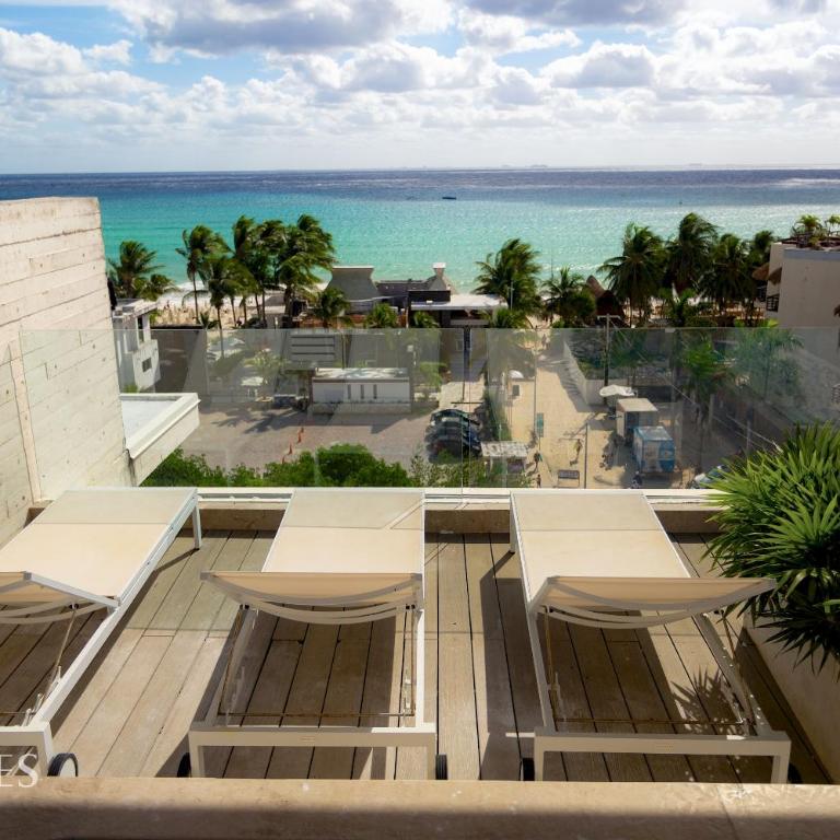 Oceanview PH | Private Rooftop & Jacuzzi - Three-Bedroom Apartment - 38