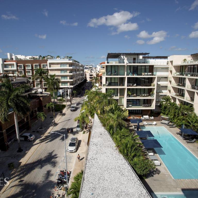 Oceanview PH | Private Rooftop & Jacuzzi - Three-Bedroom Apartment - 40