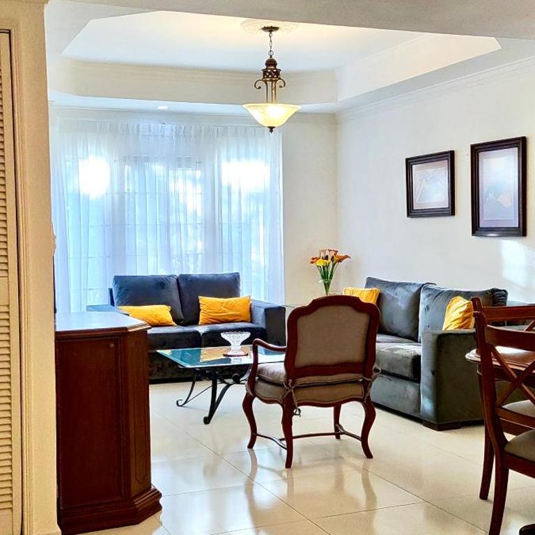 Apartamento con vistas a la piscina en Buganvillas - Apartamento de 3 dormitorios - 4