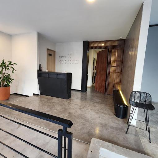 Stylish 2BR Condo near the 5th Avenue & the Beach - Apartamento de 2 dormitorios - 70