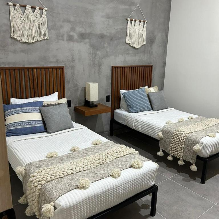 Stylish 2BR Condo near the 5th Avenue & the Beach - Apartamento de 2 dormitorios - 71