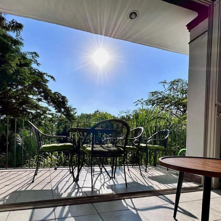 2 Bedroom Treetop Condo - Apartment - 2