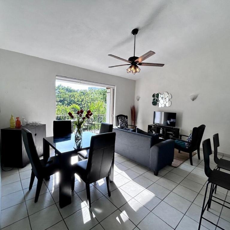 2 Bedroom Treetop Condo - Apartment - 22