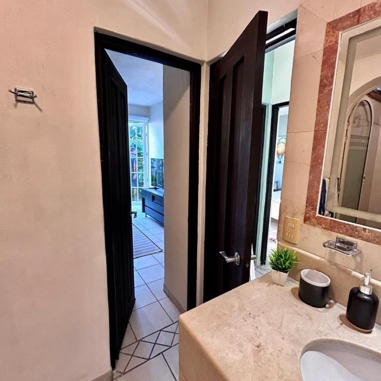 2 Bedroom Treetop Condo - Apartment - 27