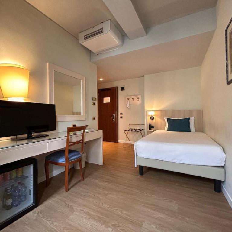 Hotel Plaza - Camera Singola Classic - 2