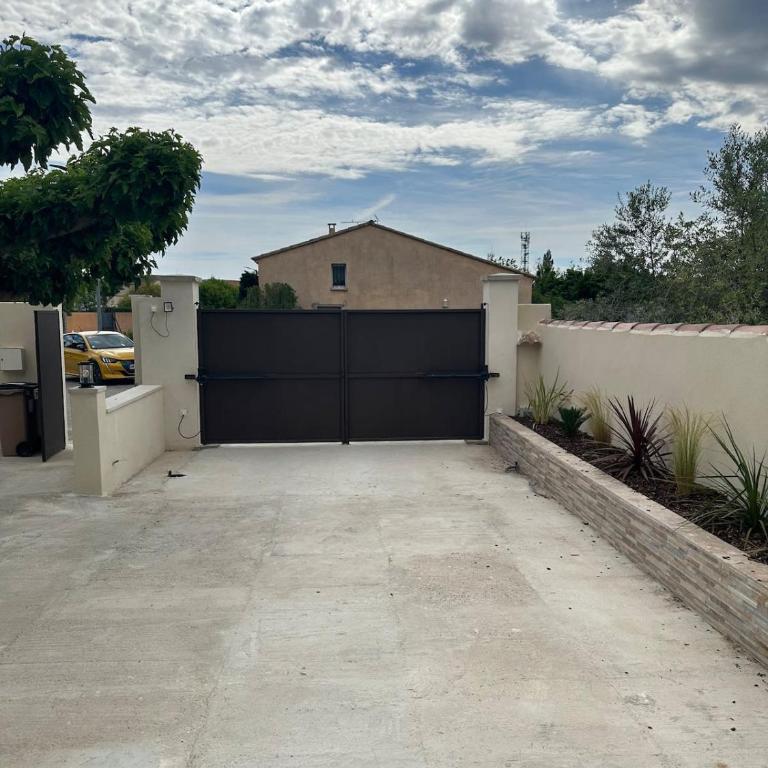 Maison l 3ch l Piscine l Clim l Isle-sur-la-Sorgue - Casa con 3 Camere da Letto - 27