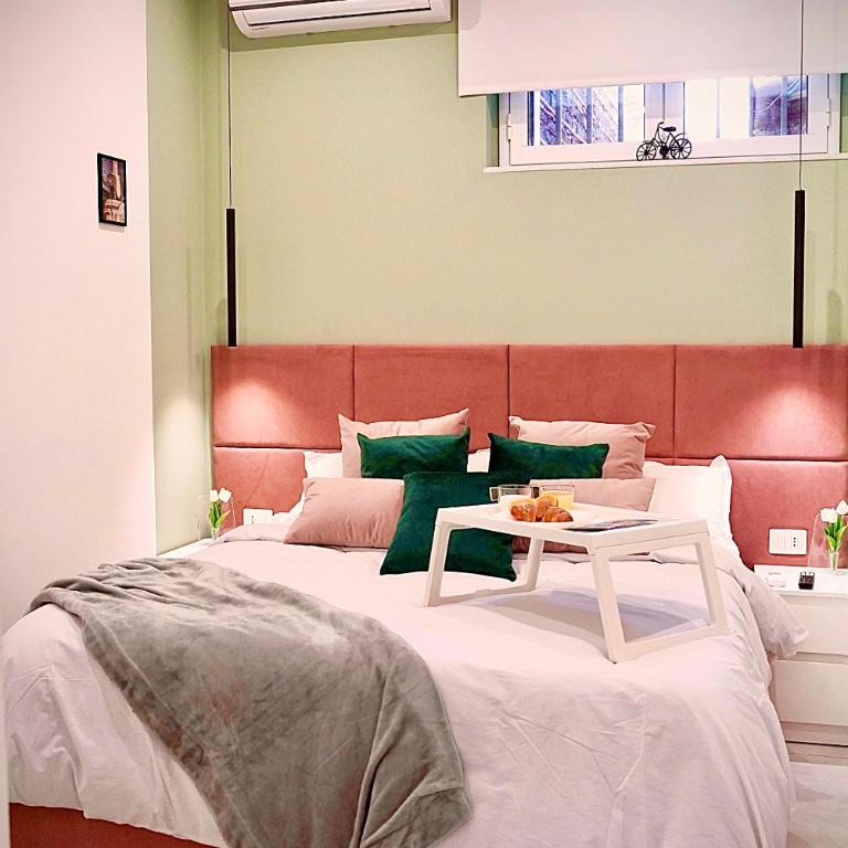 FicuriniasHouse-Cozy Central Flat with Parking - Two-Bedroom House - 43