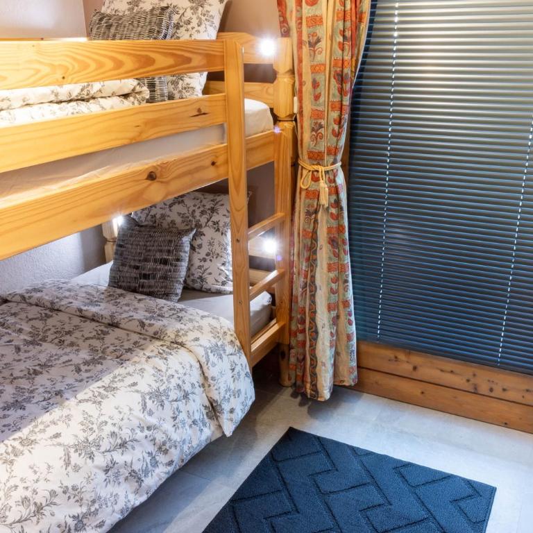 Recently Refurbished Apartment Walk to Samoëns Village - Apartment mit Balkon - 10