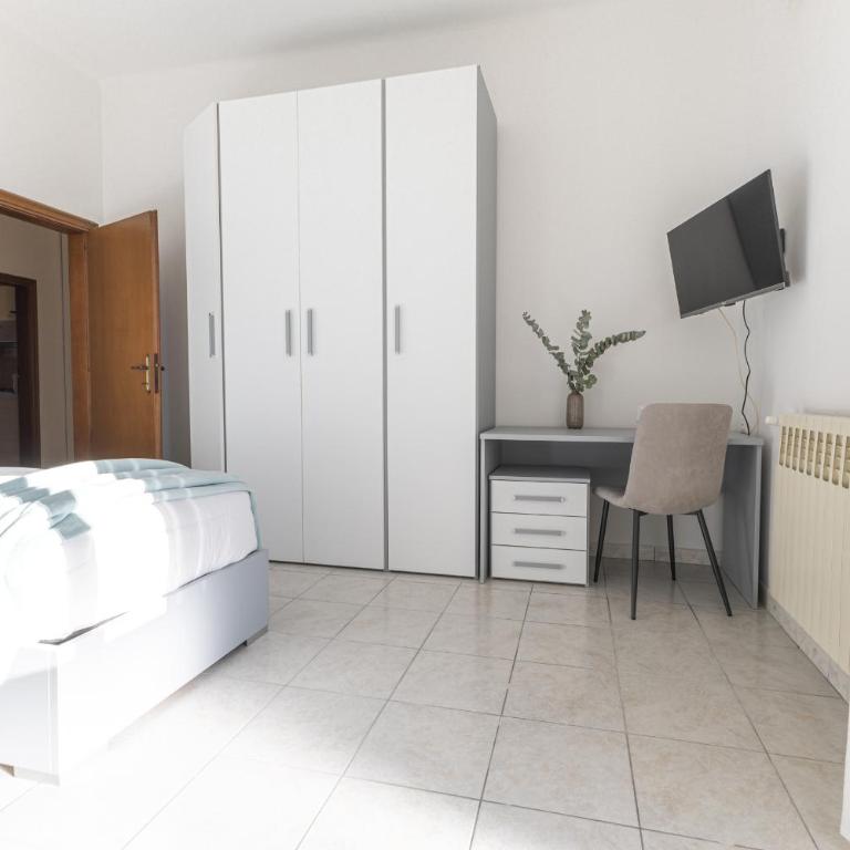Carracci 29 - Two-Bedroom Apartment - 7