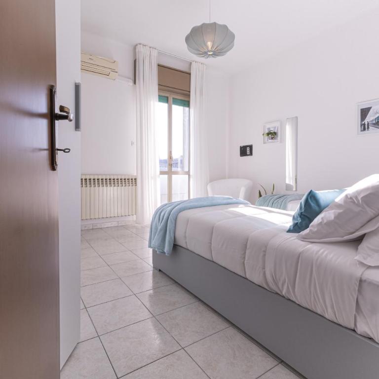 Carracci 29 - Two-Bedroom Apartment - 4