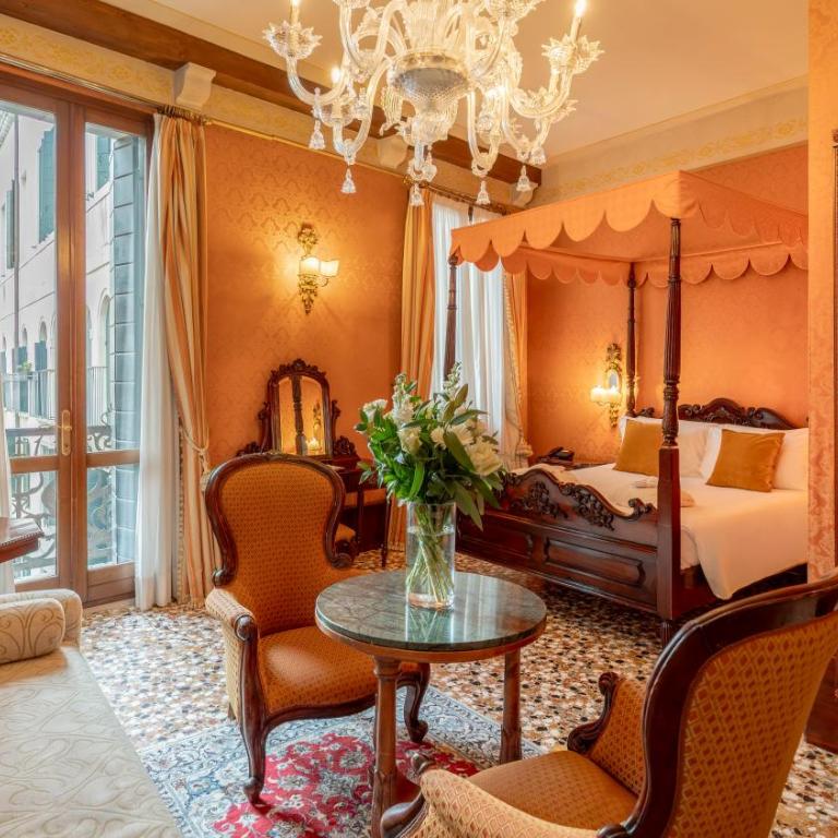 Hotel Al Ponte Dei Sospiri - Junior Suite con Vista Canale - 10