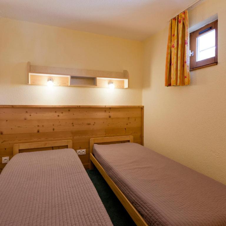 T3 en duplex skis aux pieds, 9 pers, parking - Appartement 2 Chambres - 5