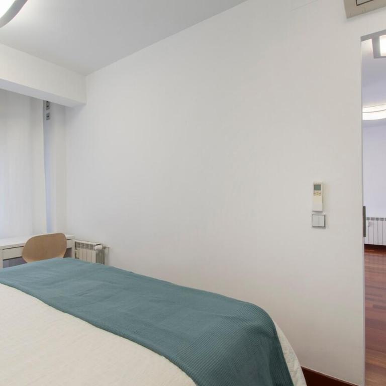 Madrid Total Access Apt 4 person - One-Bedroom Apartment - 12