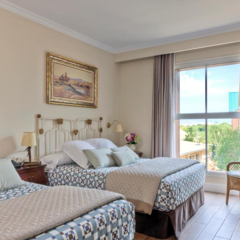 PortAventura Hotel Gold River - Includes unlimited access to PortAventura Park & 1 access to Ferrari Land - Habitación Superior Callaghan con acceso a PortAventura Park + 1 ticket para Ferrari Land (1 adulto) - 2
