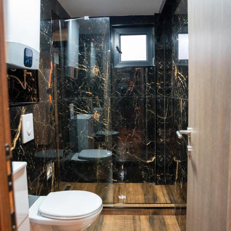 KonKal - Royal resort - Studio Apartman s Balkonom - 6