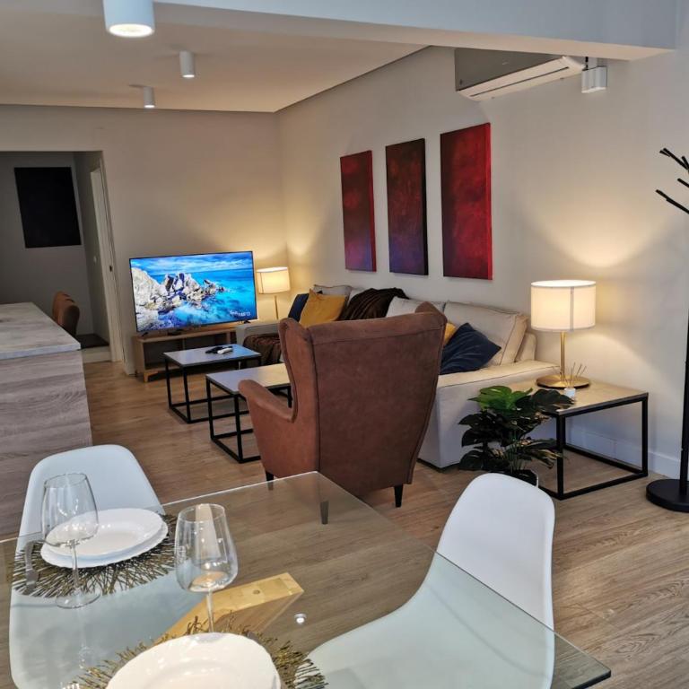 Modern house with pool, just 700m away from beach - Maisonette-Apartment - 6