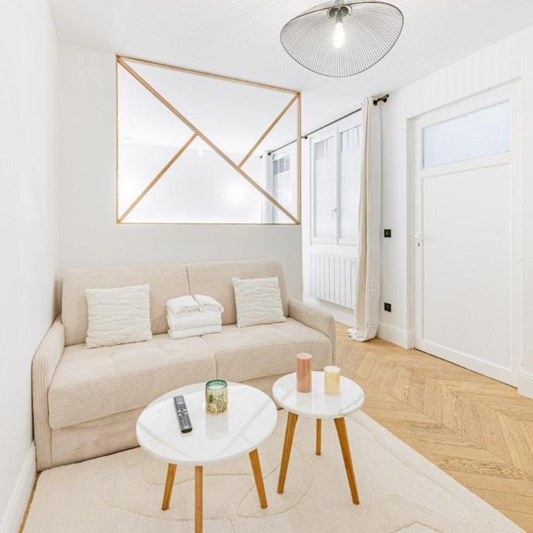 Suite luxueuse Elysee Faubourg St Honore Paris 8 - One-Bedroom Apartment - 2