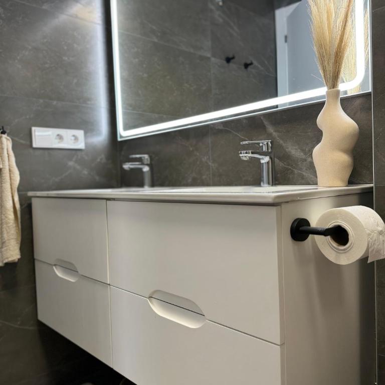 Costa Finestrat - Apartamento de 2 dormitorios - 11