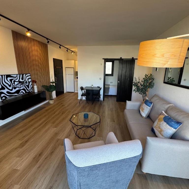 Modern and cosy apartment in the heart of Puerto Banús - Two-Bedroom Apartment - 3