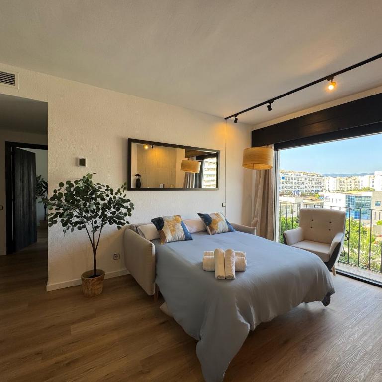 Modern and cosy apartment in the heart of Puerto Banús - Two-Bedroom Apartment - 8