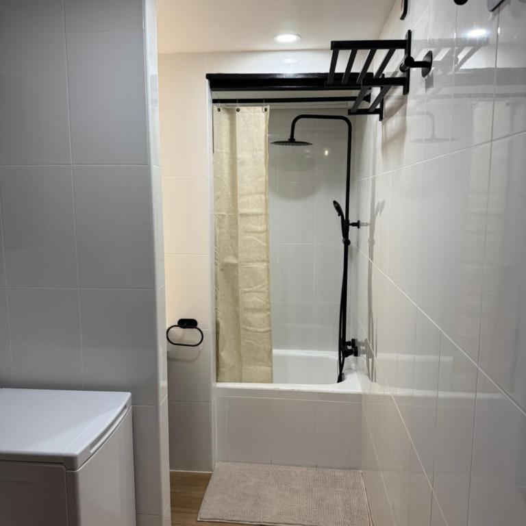 Modern and cosy apartment in the heart of Puerto Banús - Two-Bedroom Apartment - 21
